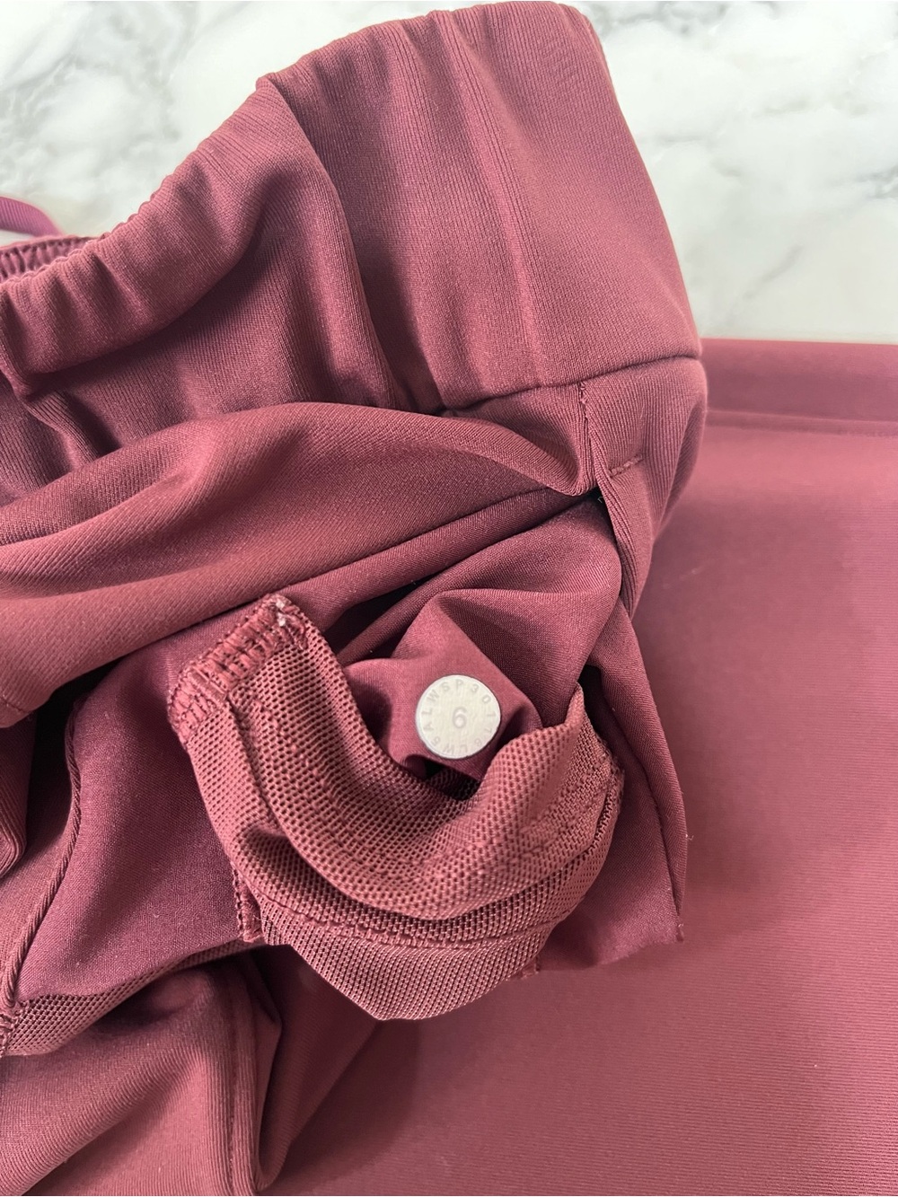 Lululemon On The Fly Pants Maroon Burgundy Size 6 - Picture 14 of 15